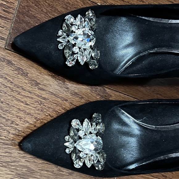 Beautiful DUNE LONDON black suede heels.  Never worn. Sz 7.5 - Picture 4 of 4